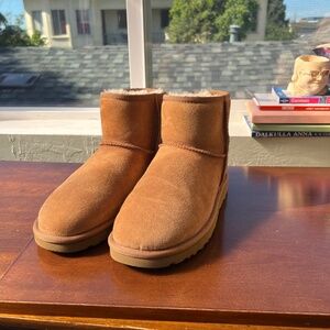 Size 9 UGG Classic Mini II Chestnut
